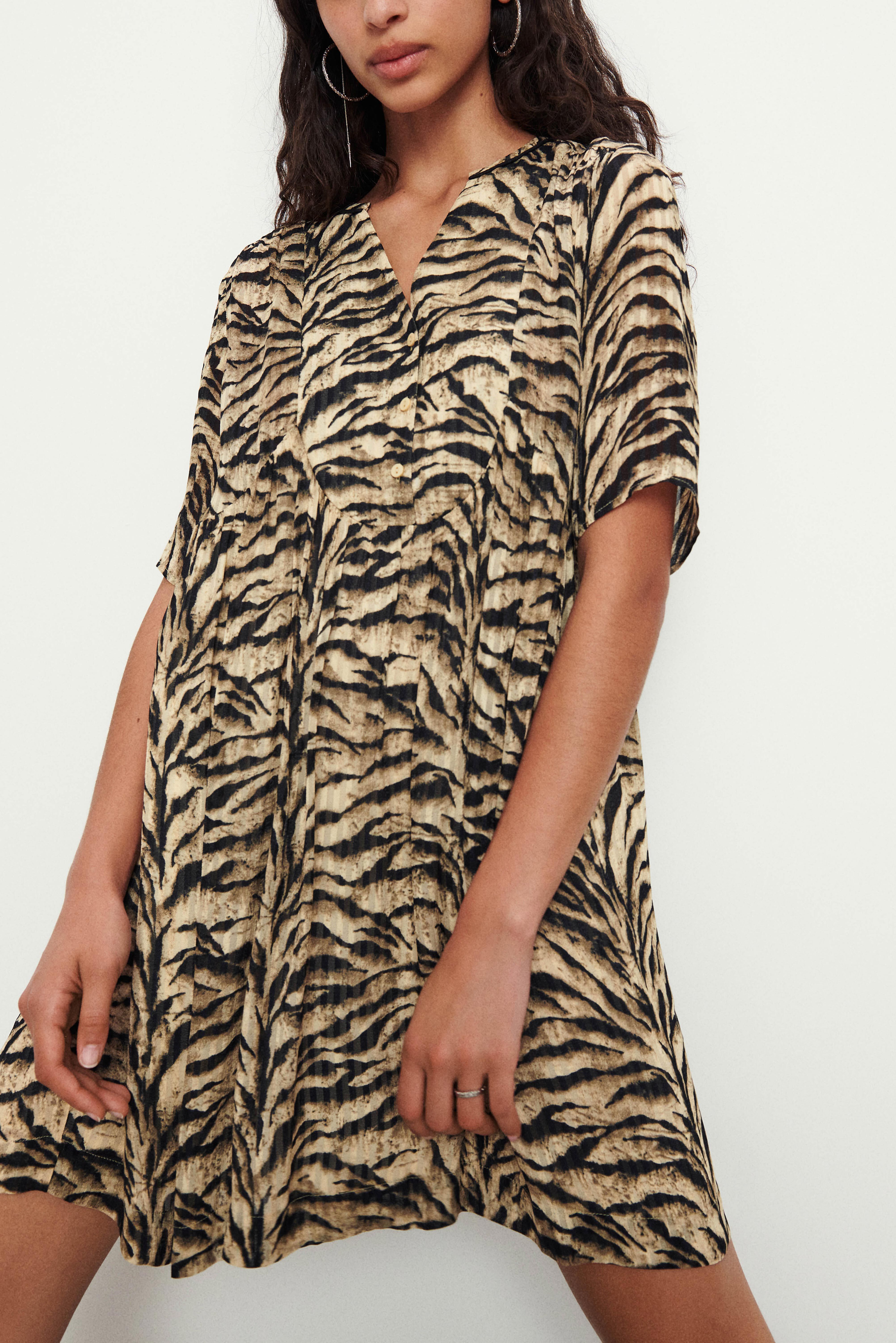 DRESS IRIS