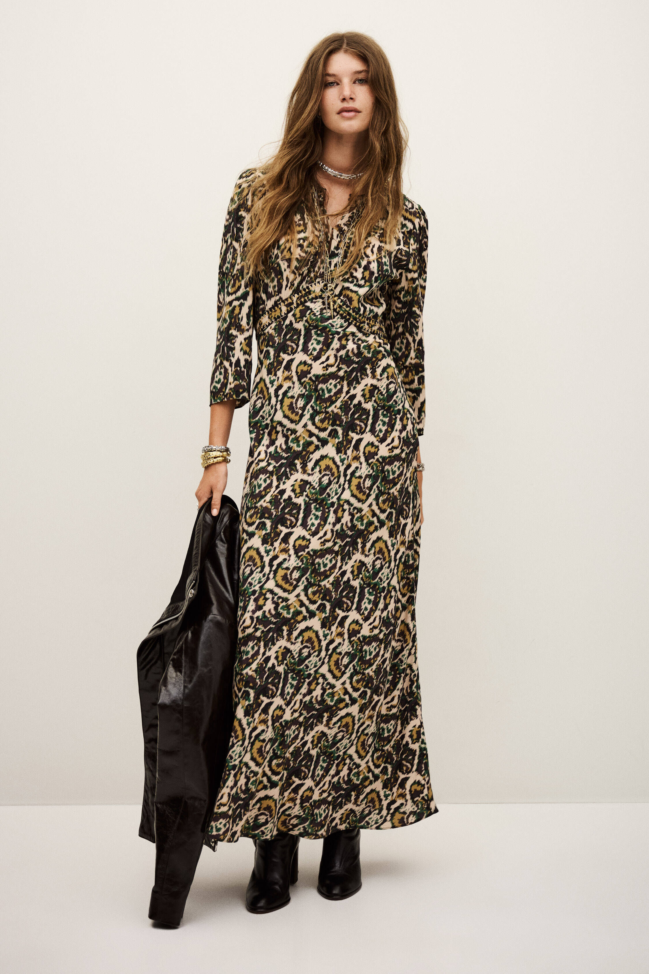 ROBE ONOA