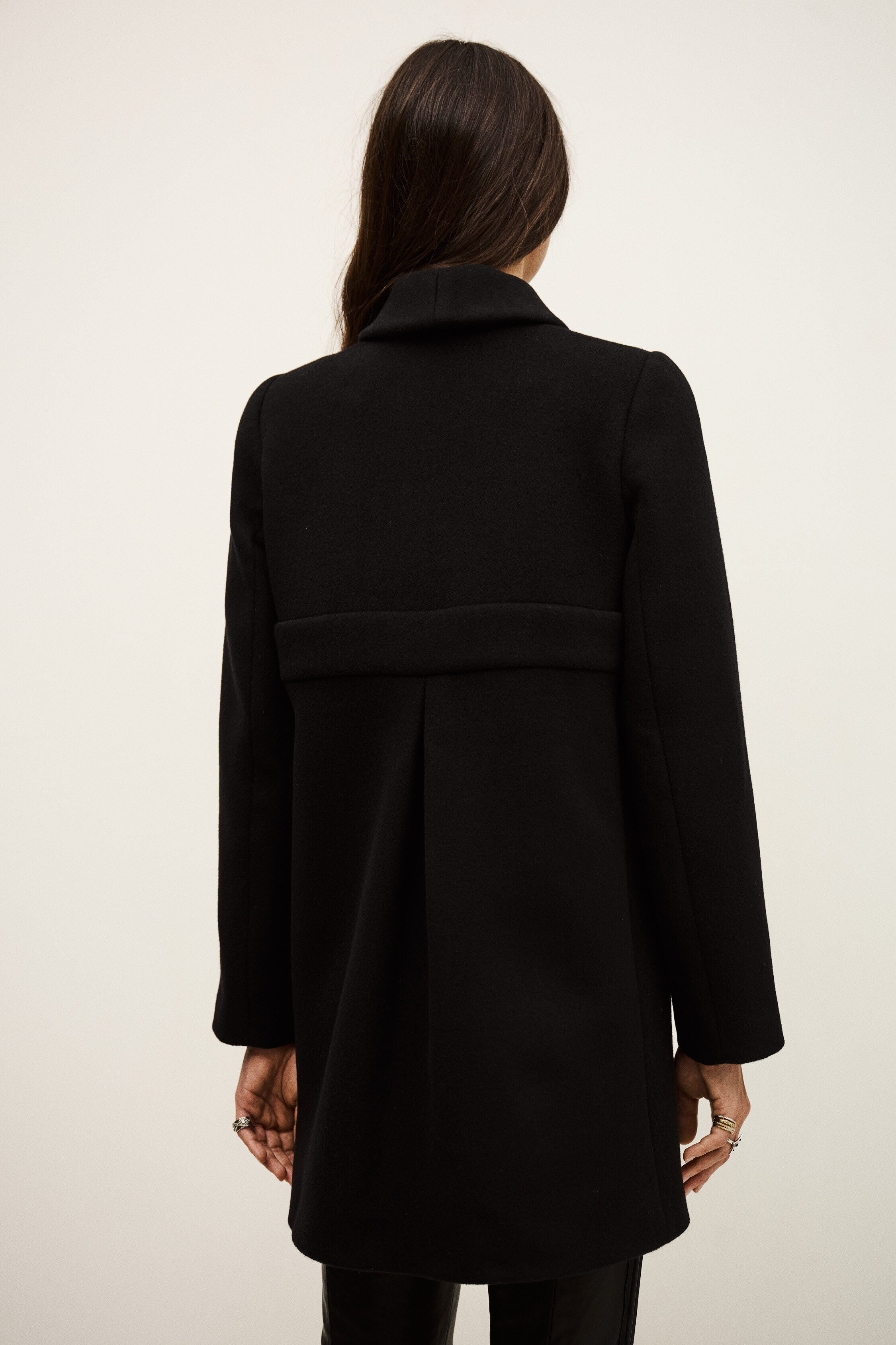coat THEA