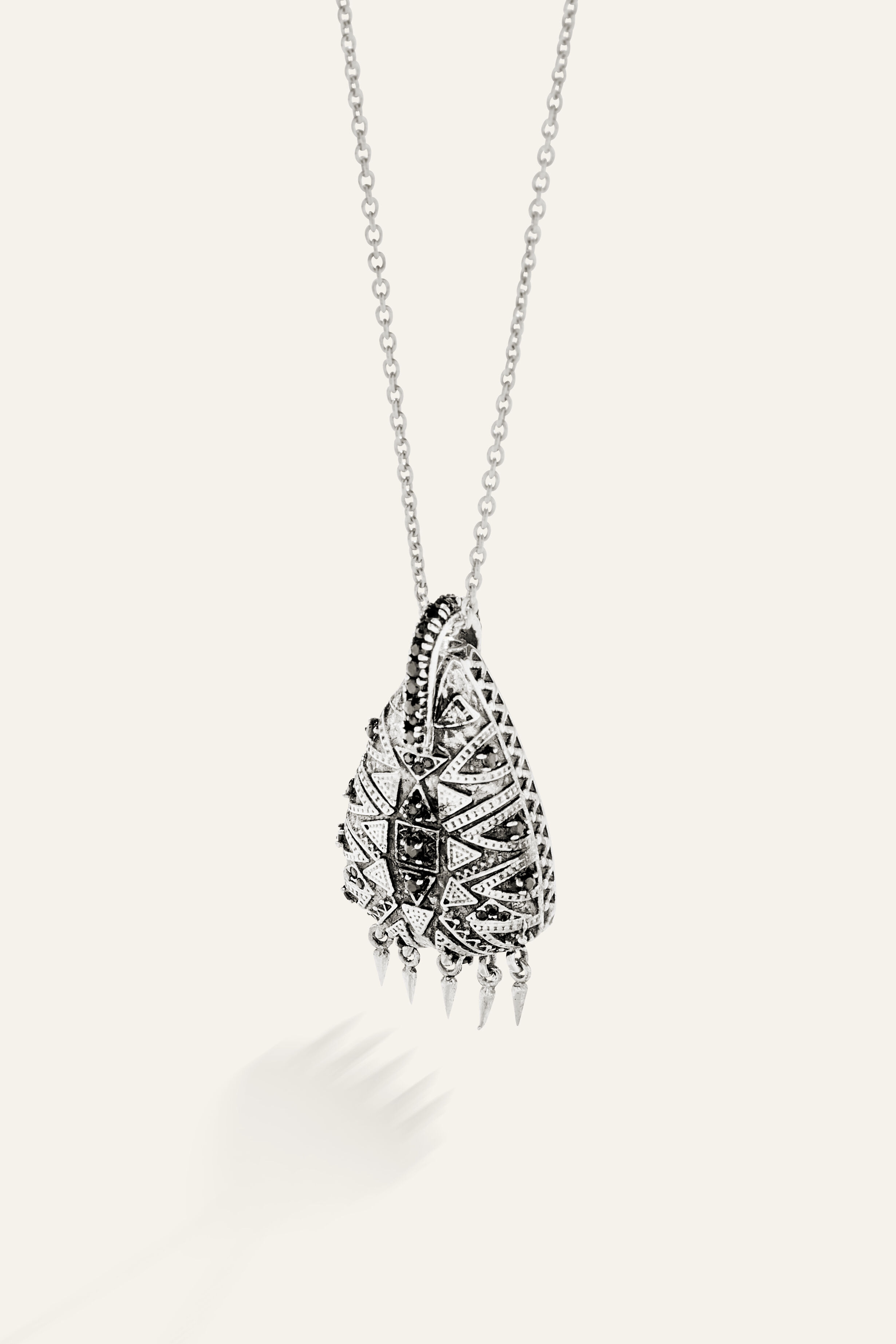 collier SANAKO