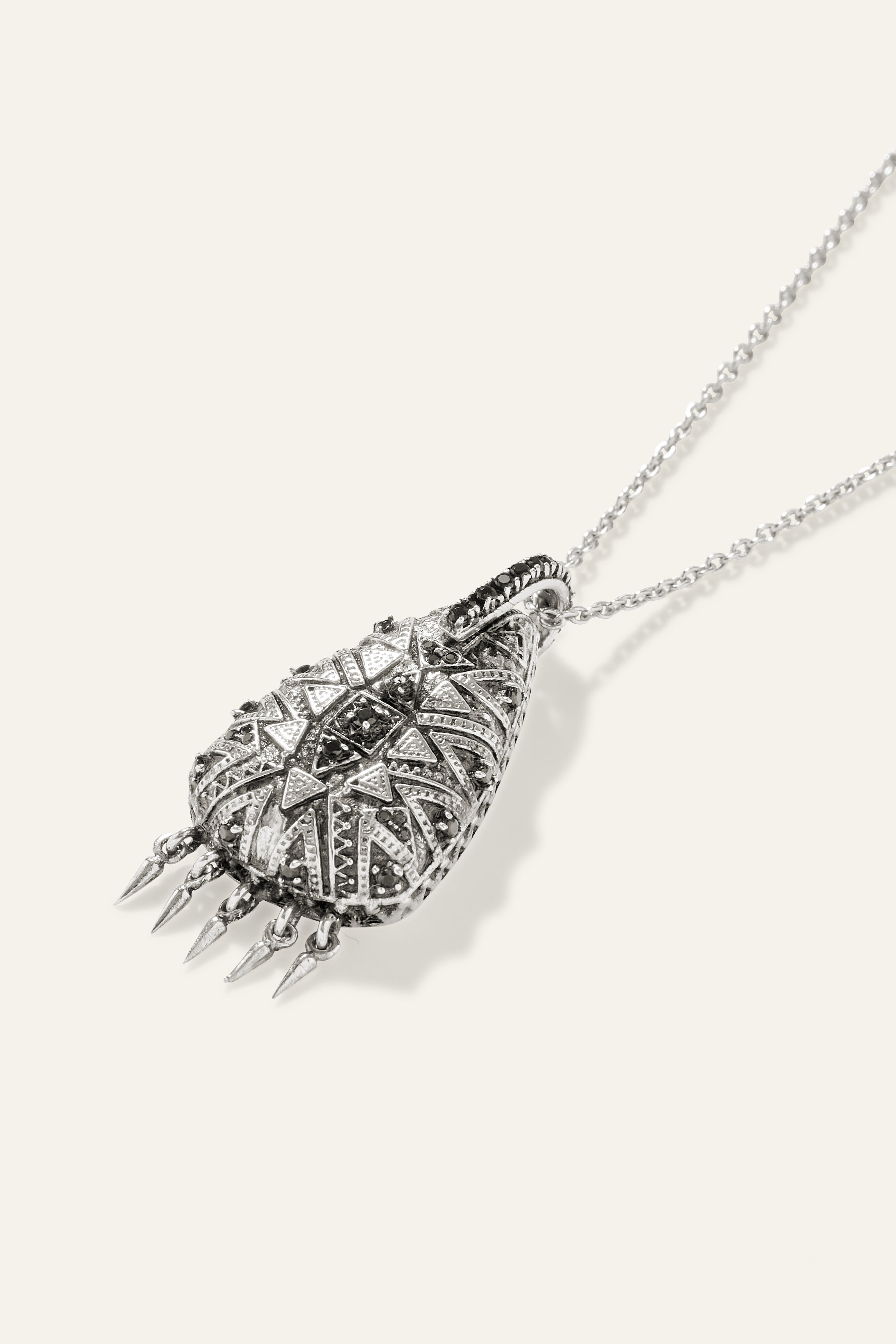 collier SANAKO