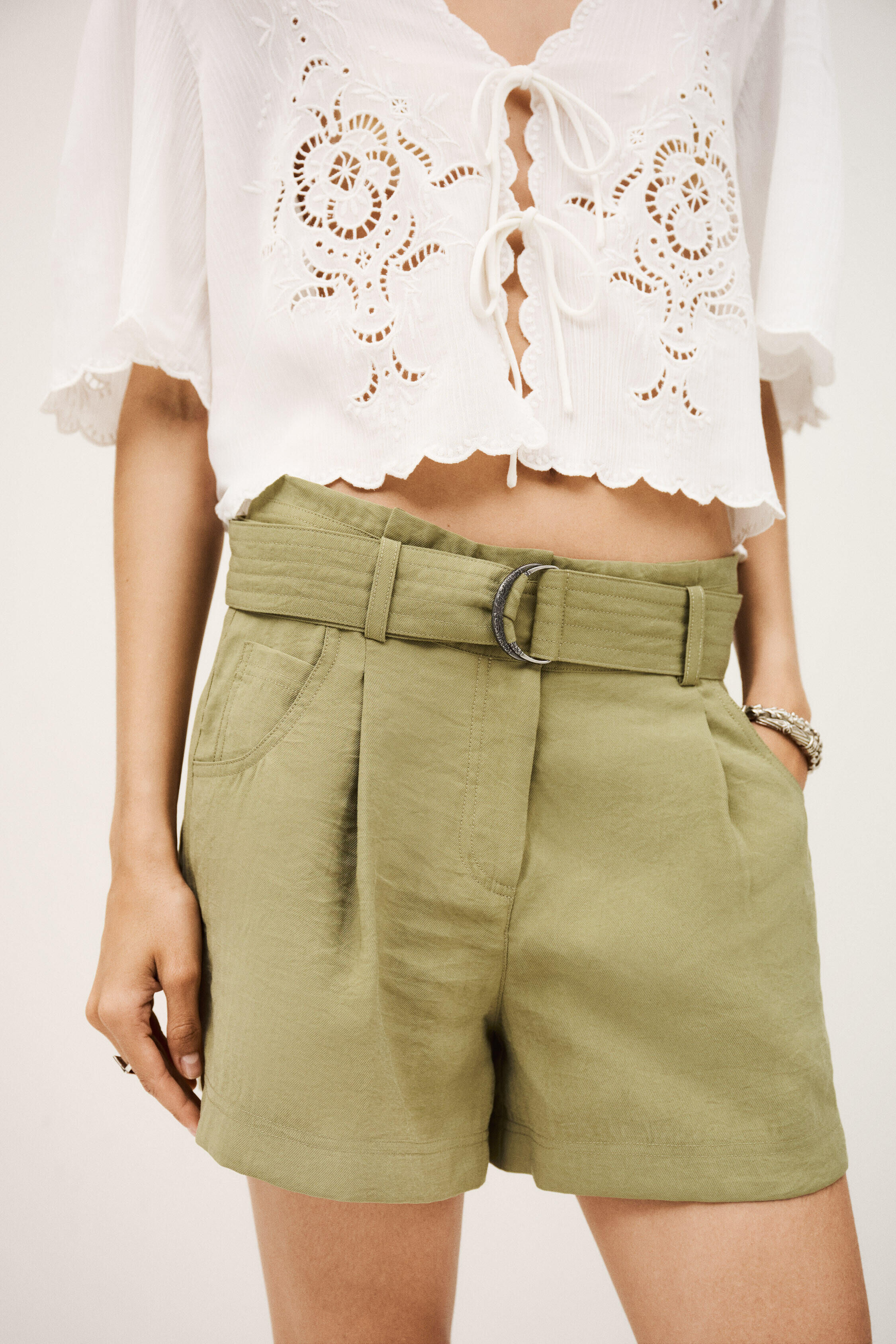 short DEMIE