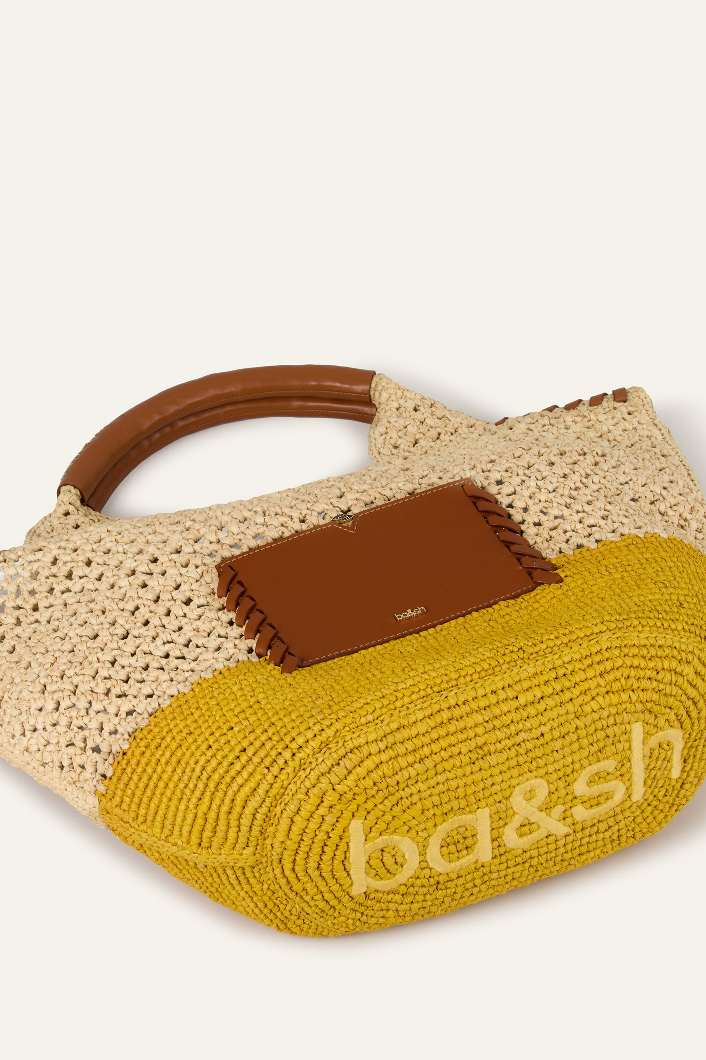 straw bag ARA