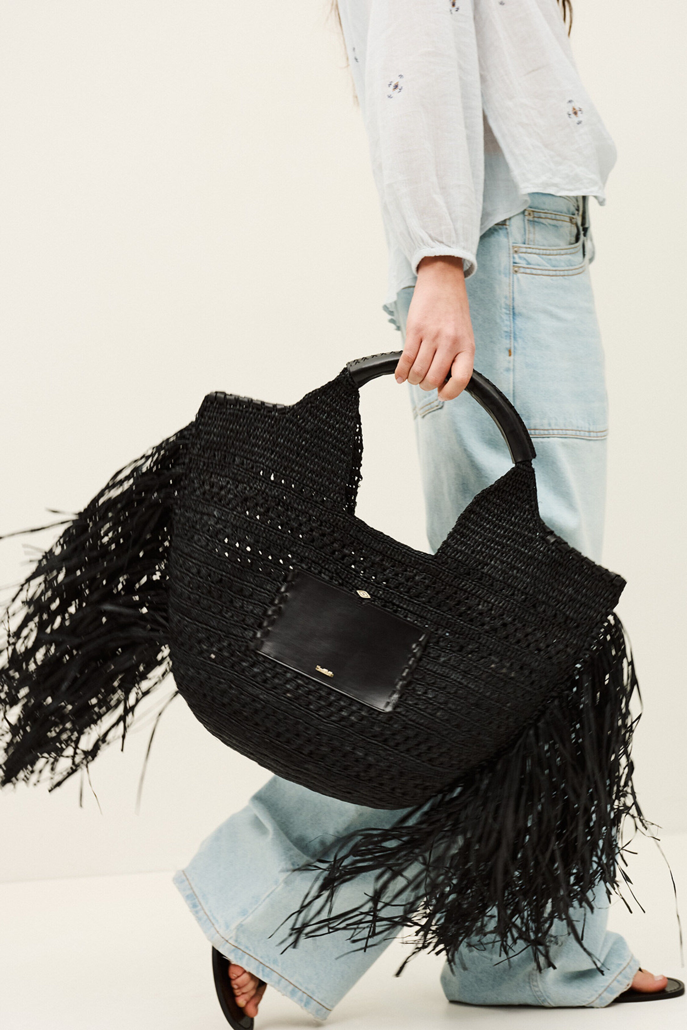 straw bag ARA
