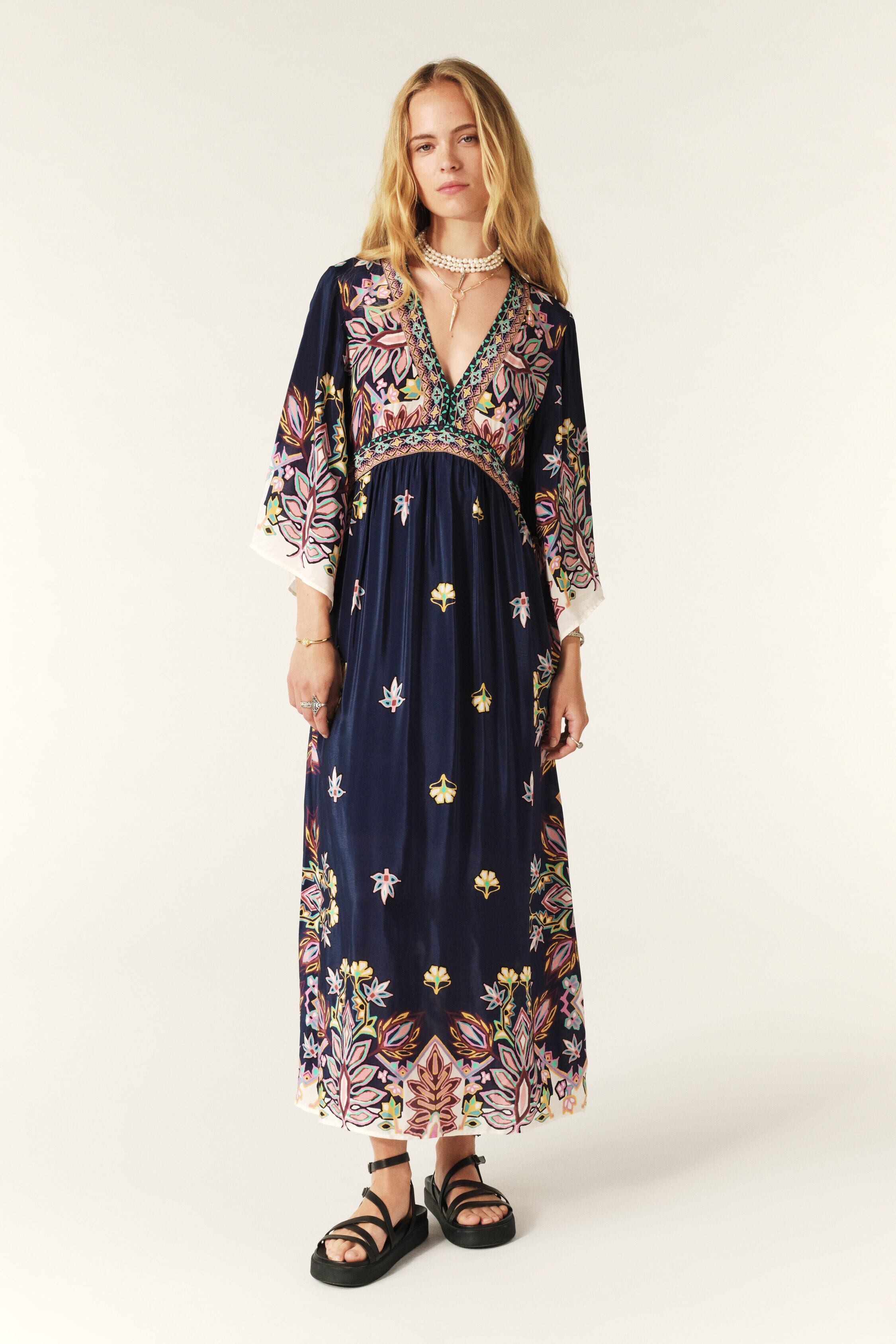 robe LUFIA