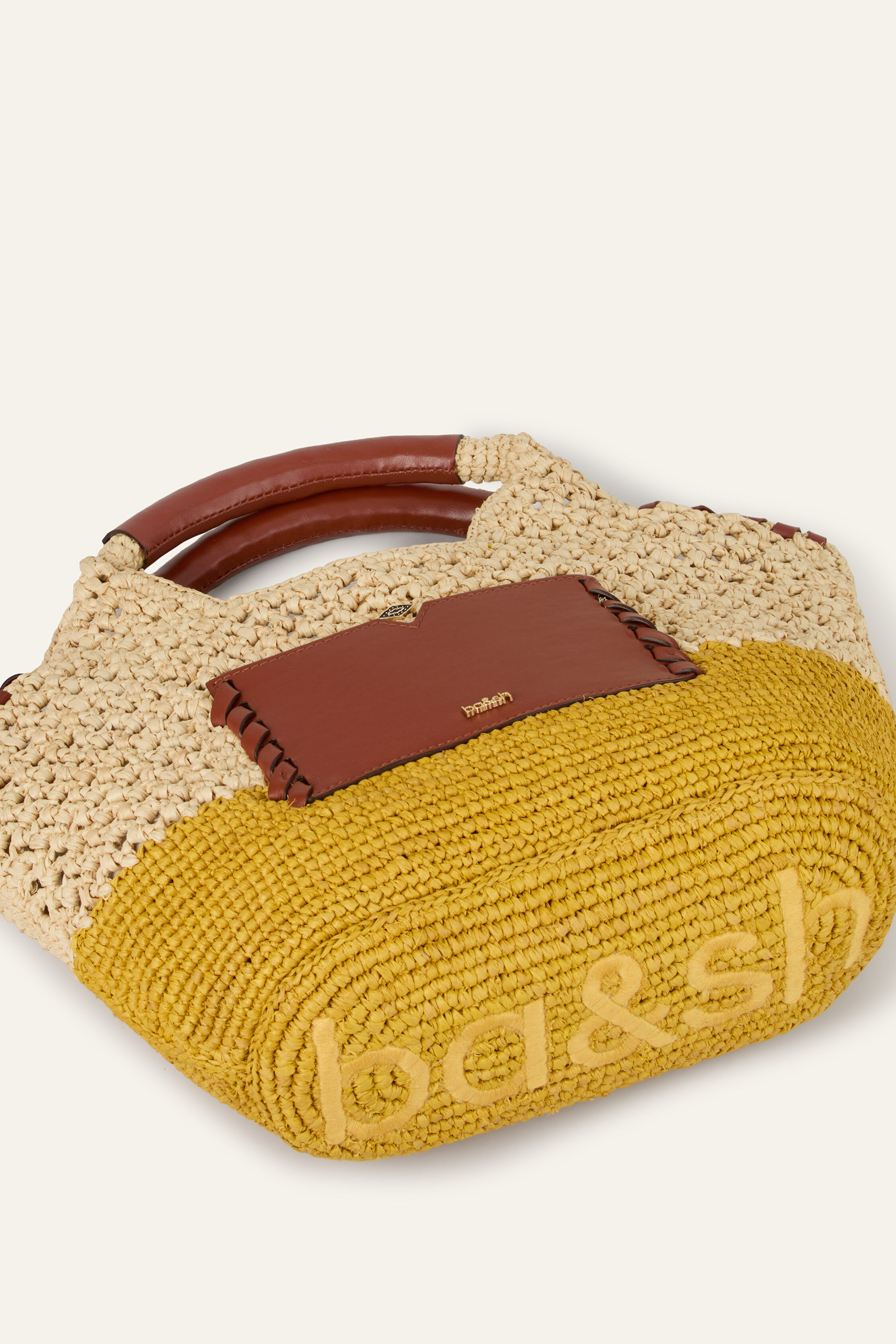 straw bag ARA