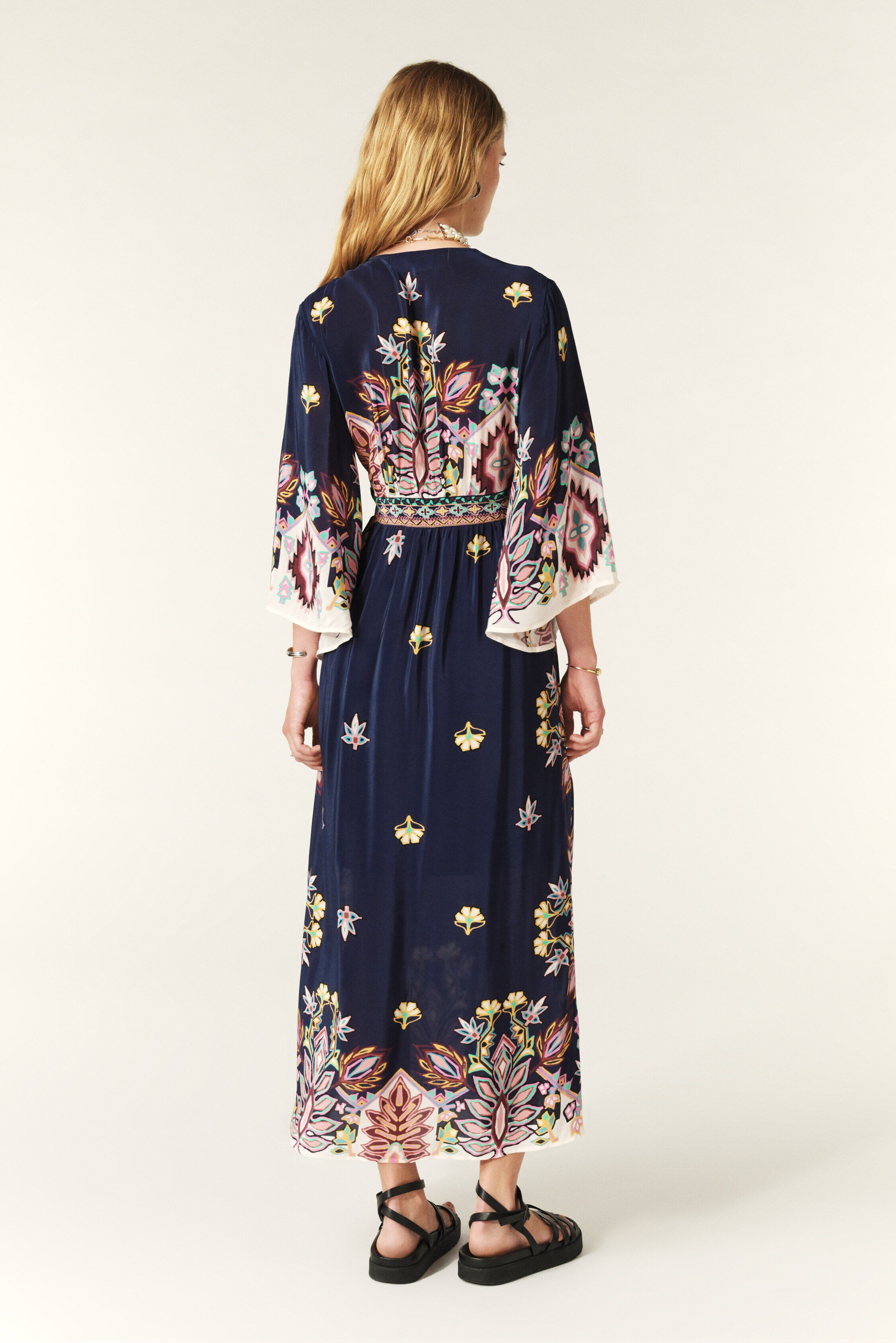 robe LUFIA