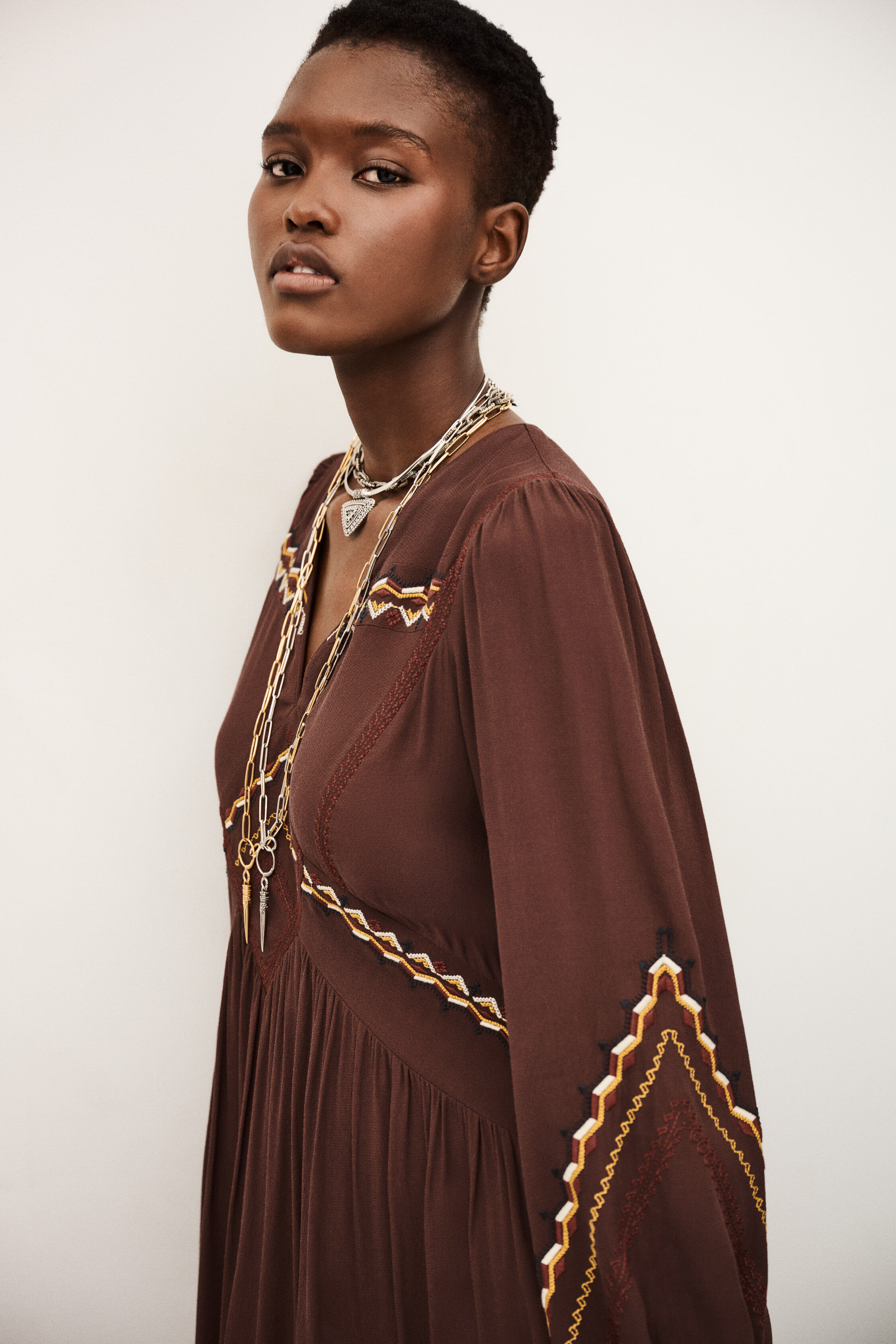 ROBE TAY