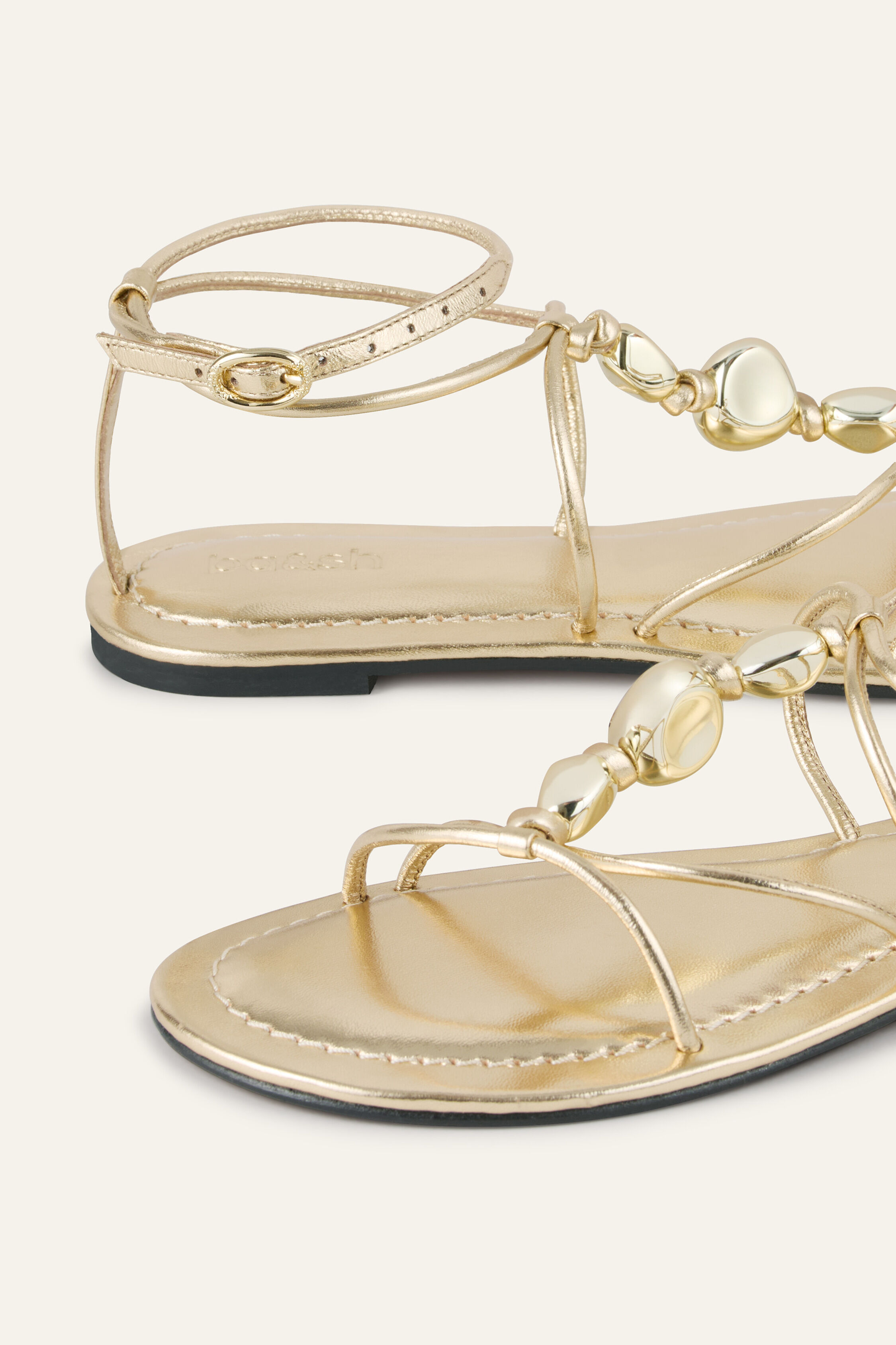 sandals CAYA