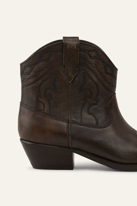 BOOTS CLYDE
