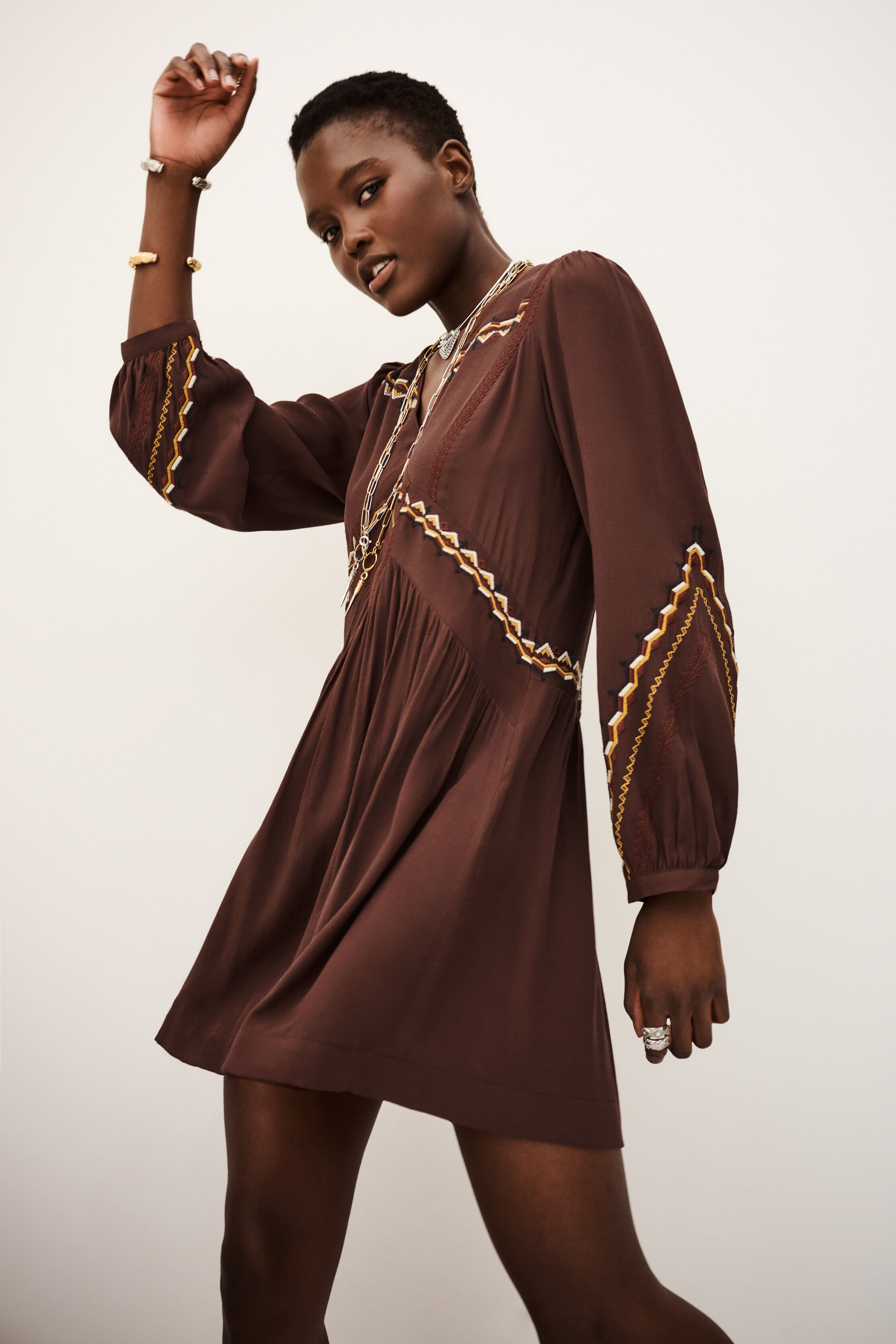 ROBE TAY