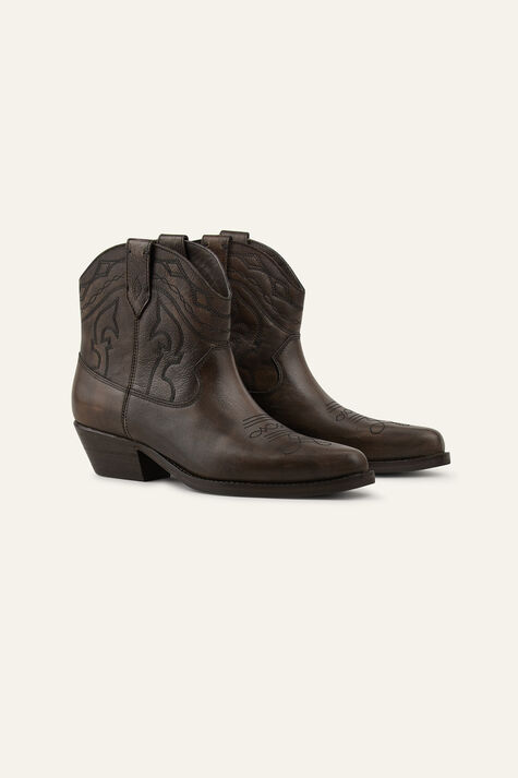BOOTS CLYDE