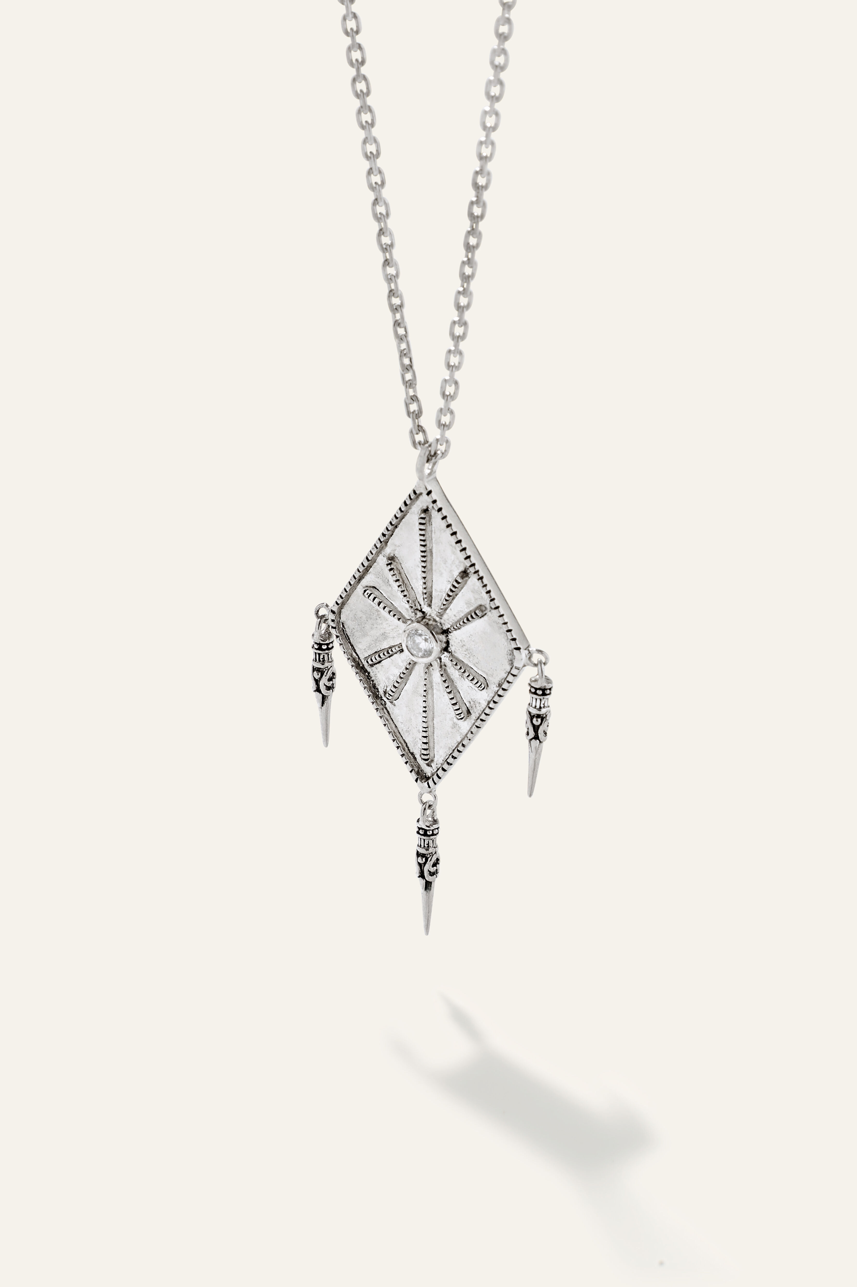 collier WILLOW