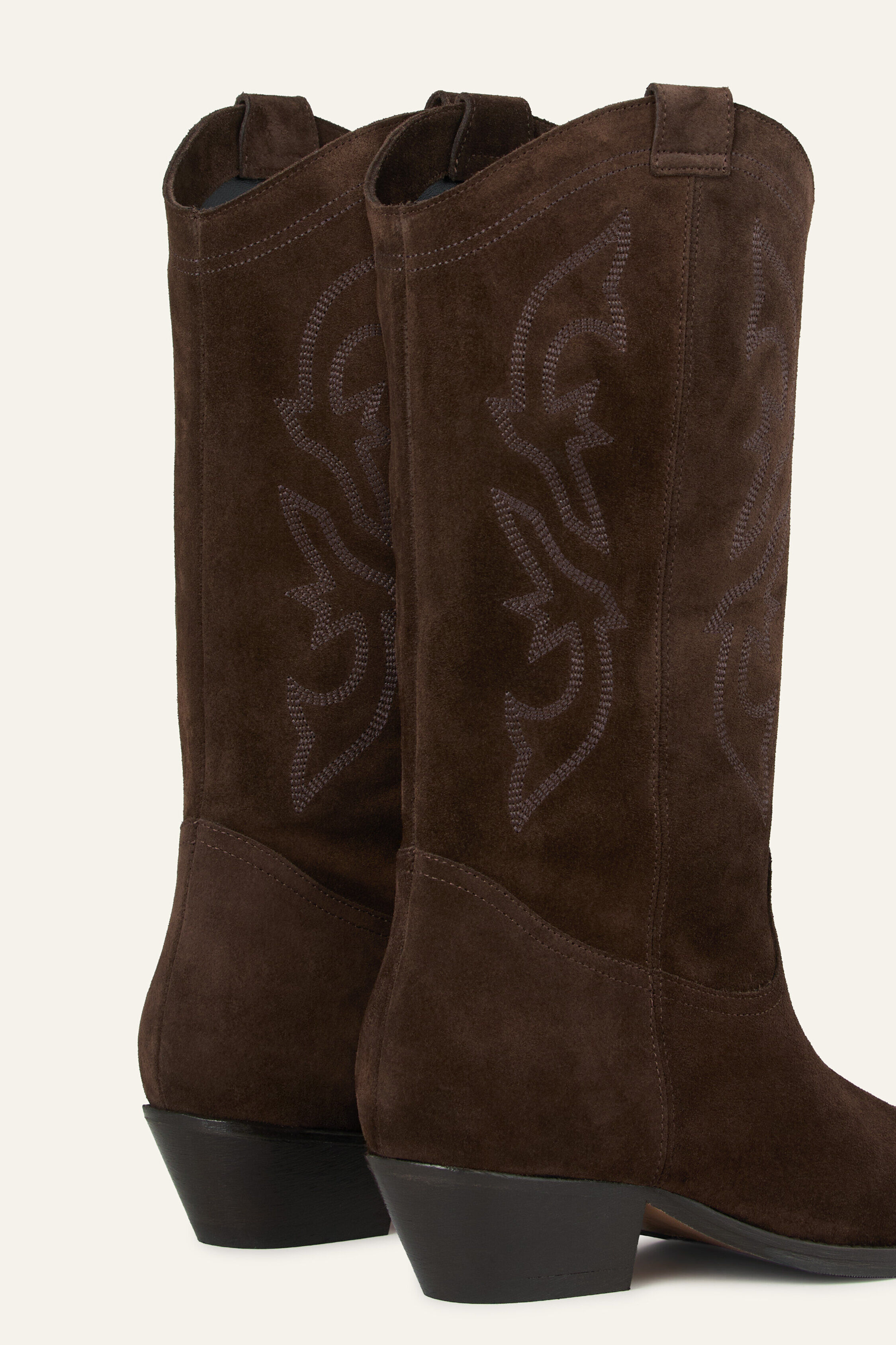 boots CLAU