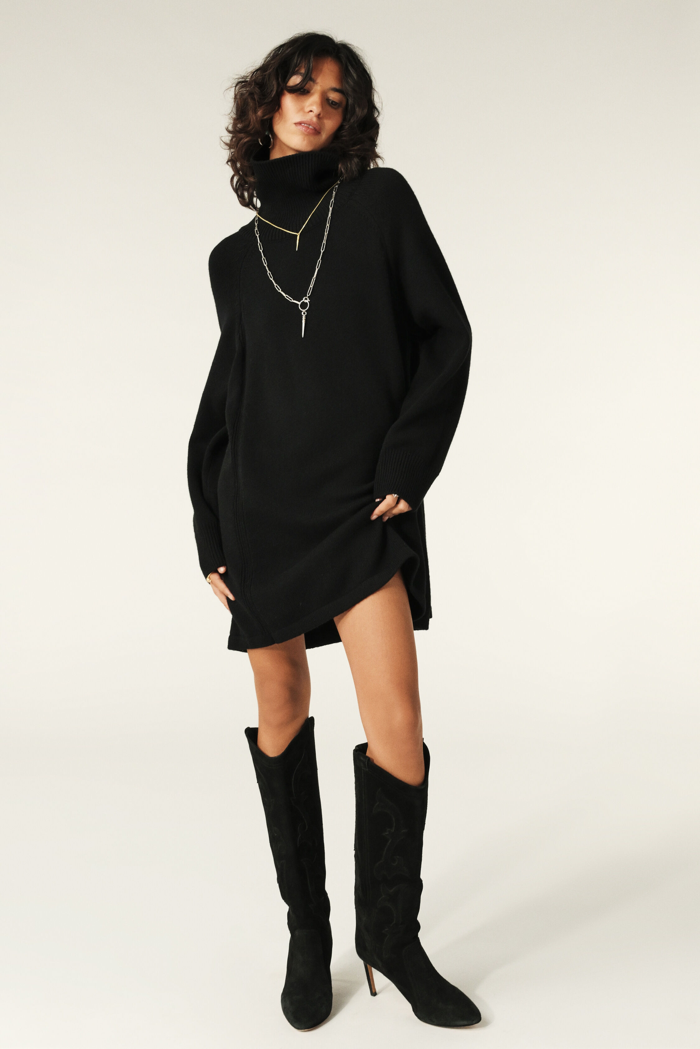 DRESS MEDEE
