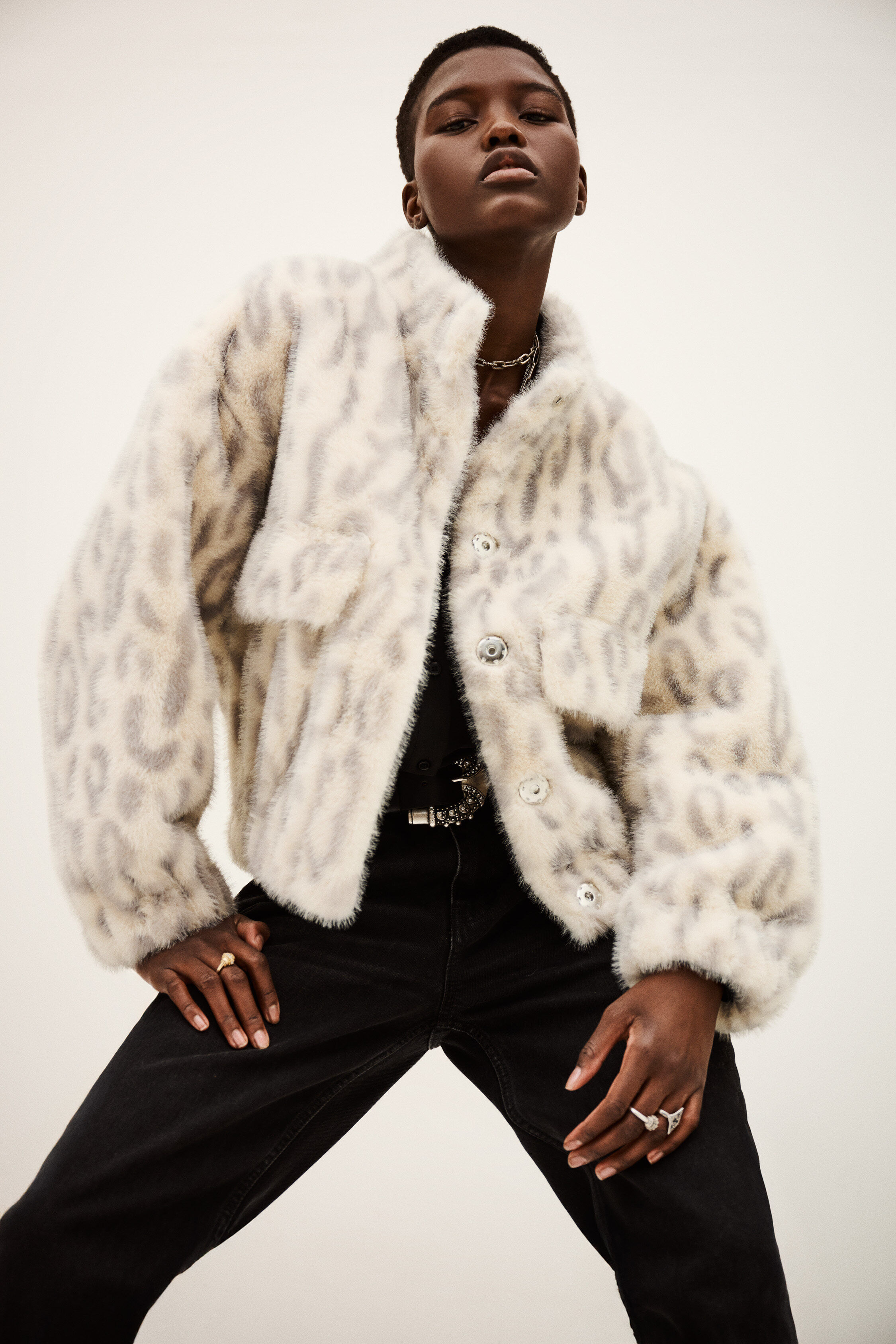 jacket SAROS