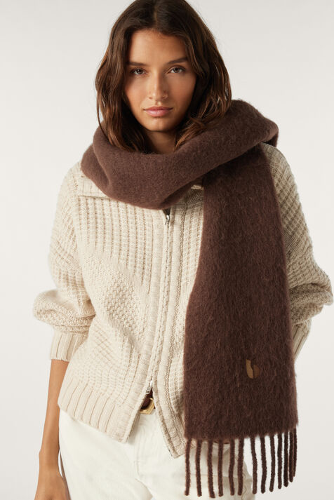 scarf FIFI